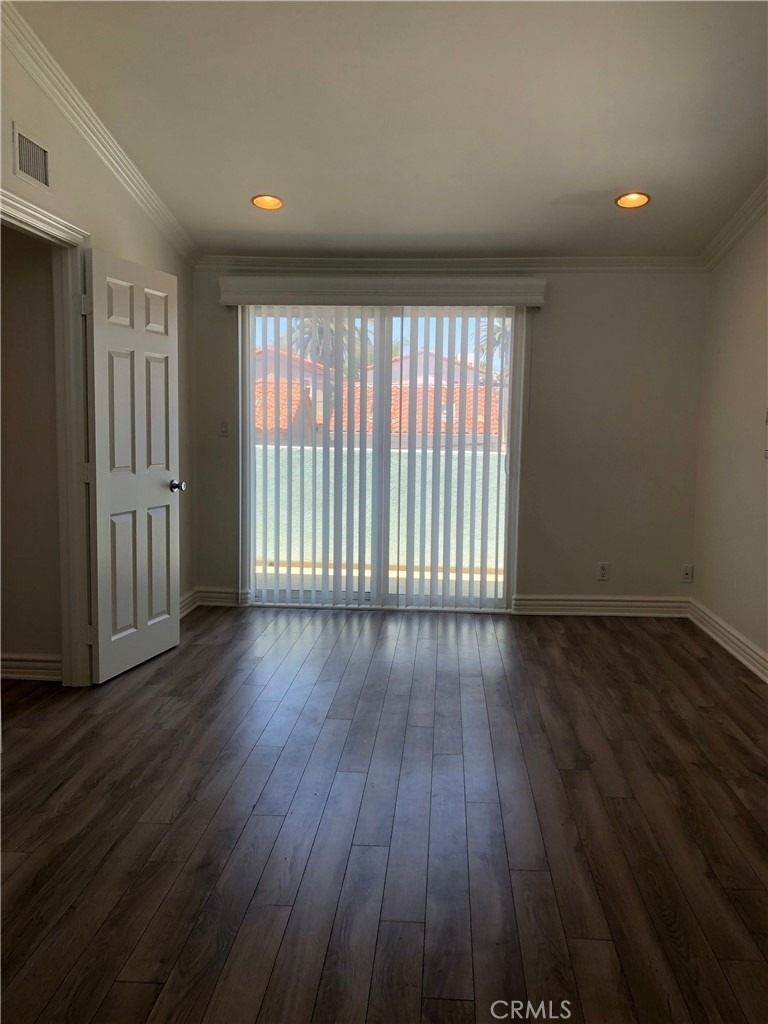 211 7th Street - Photo 32