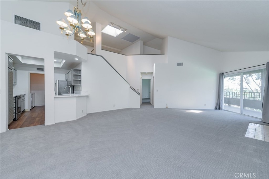 17 Auburn Aisle - Photo 1