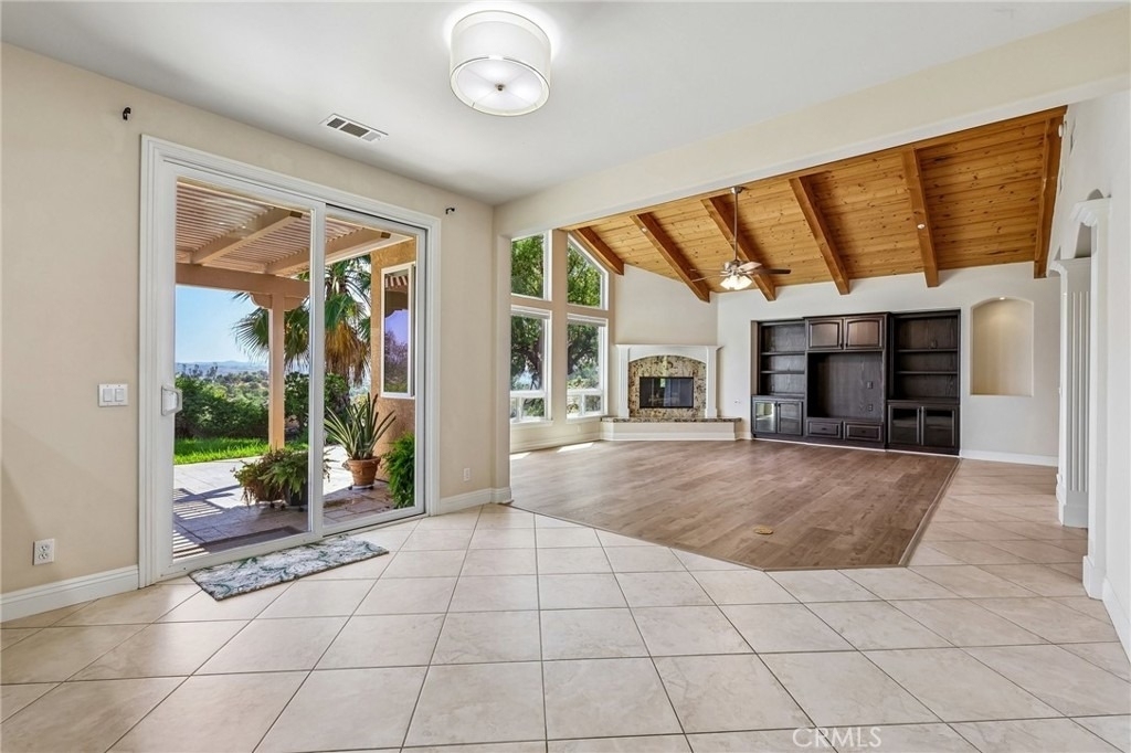 3676 Alta Vista - Photo 13