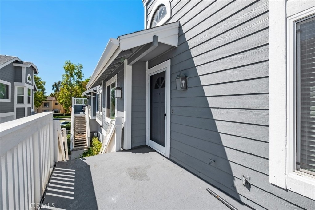 63 Huntington - Photo 2