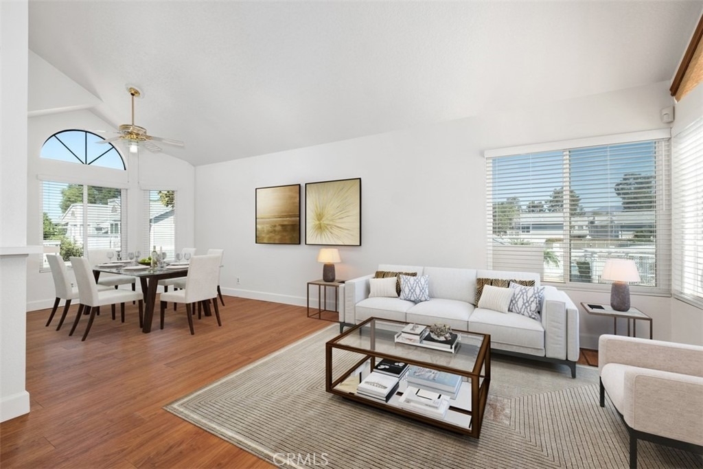 63 Huntington - Photo 5