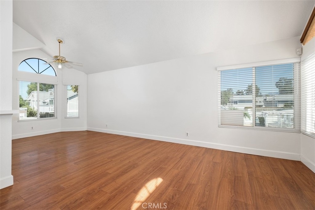 63 Huntington - Photo 8