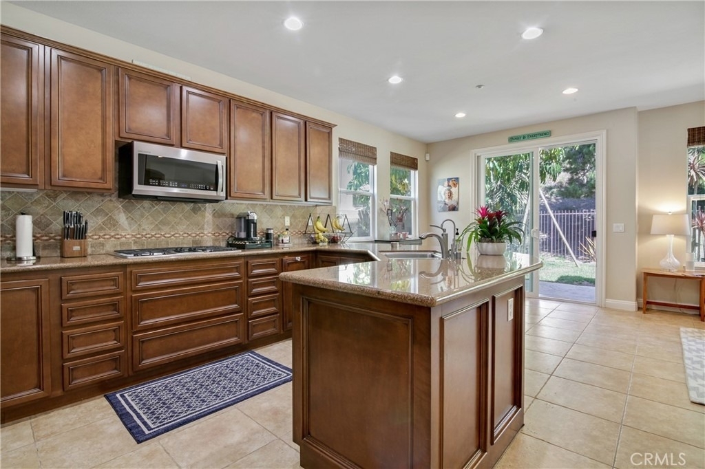 1609 Vista Luna - Photo 1