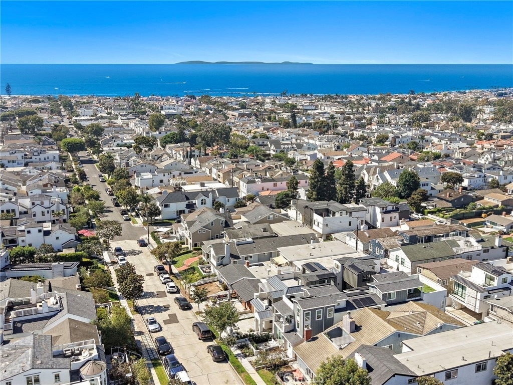 715 Poinsettia - Photo 28