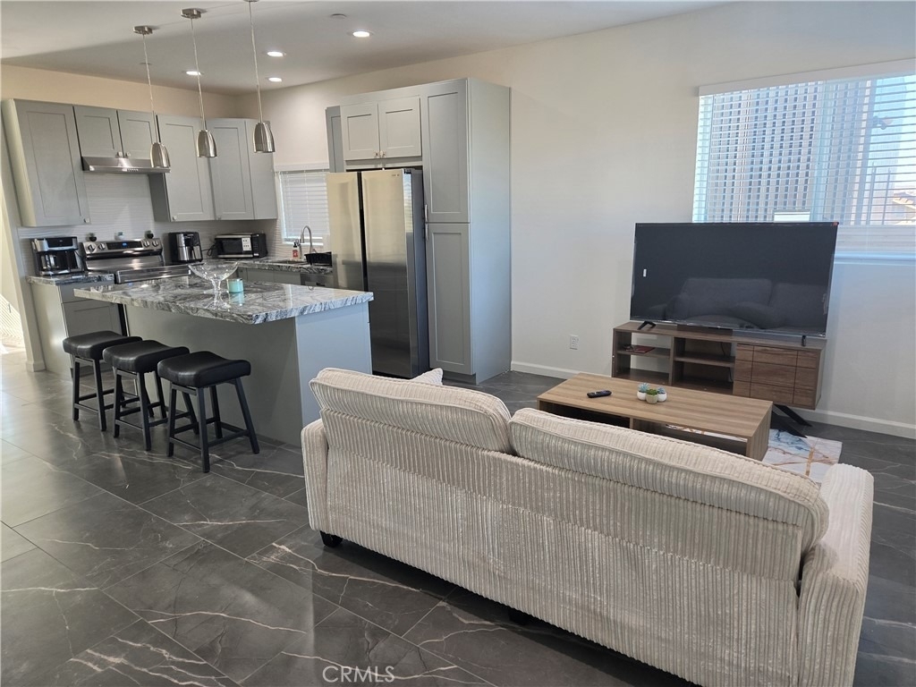 7608 Olympic - Photo 2