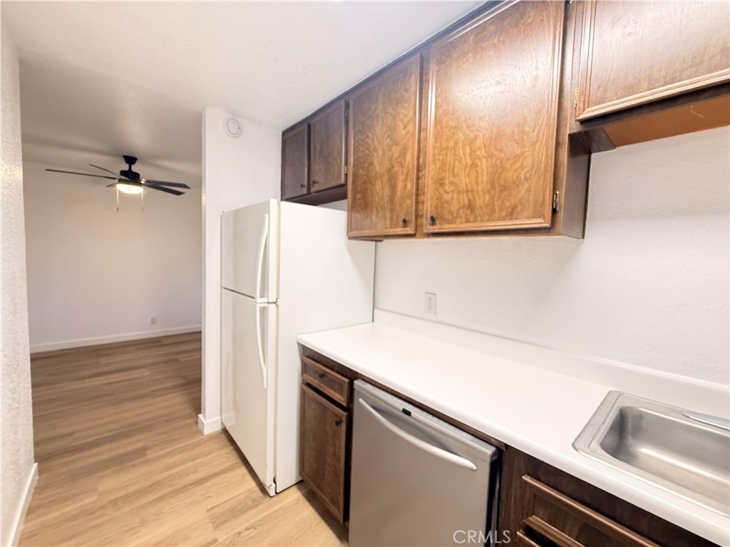470 N Villa Court - Photo 7