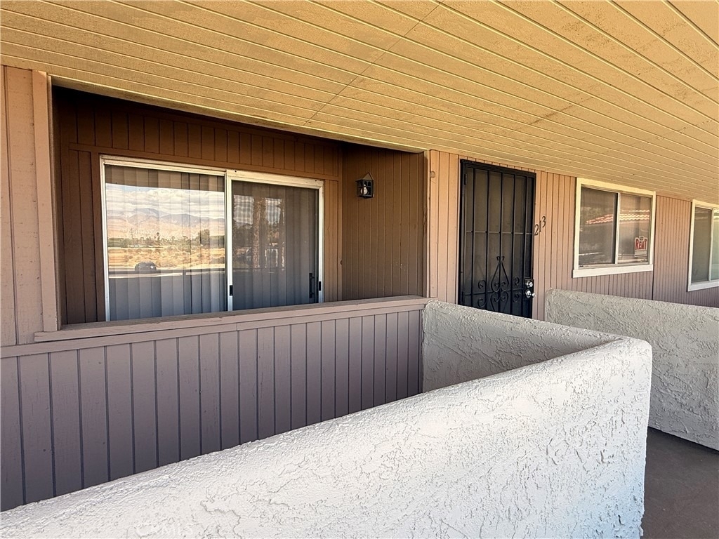 470 N Villa Court - Photo 1