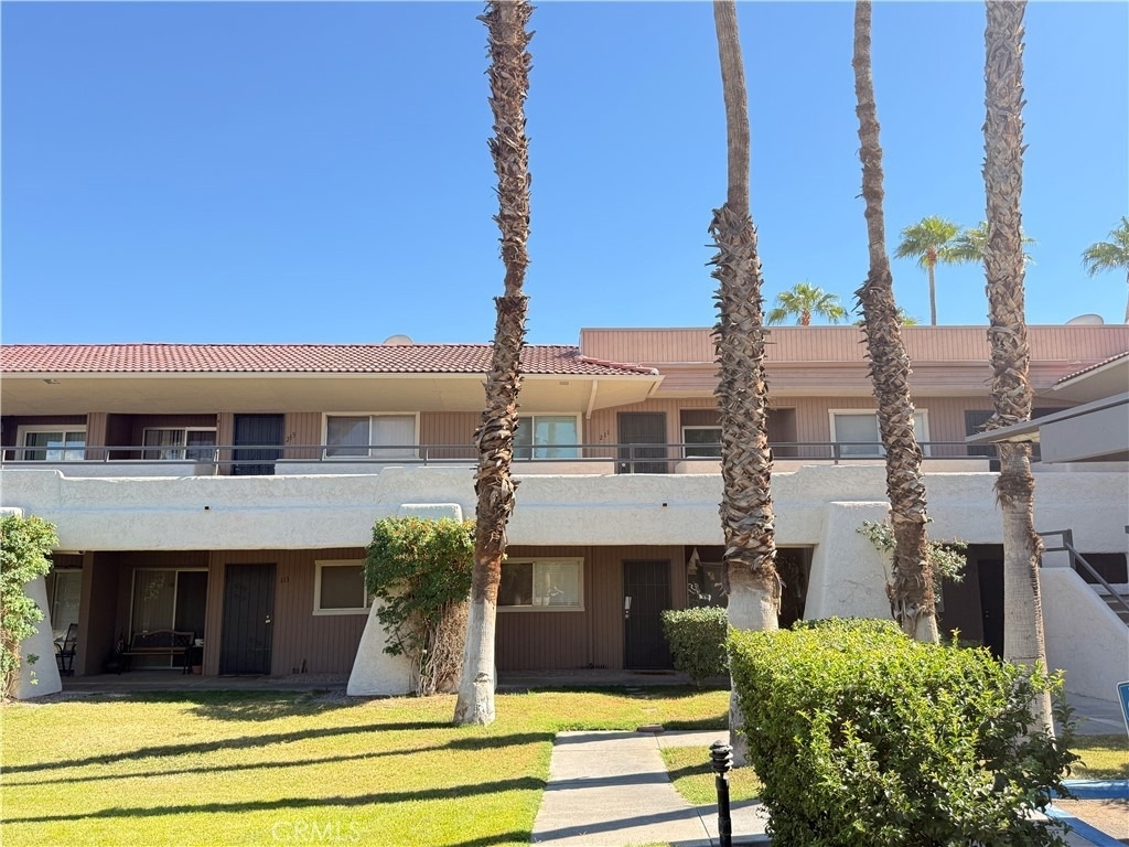 470 N Villa Court - Photo 0