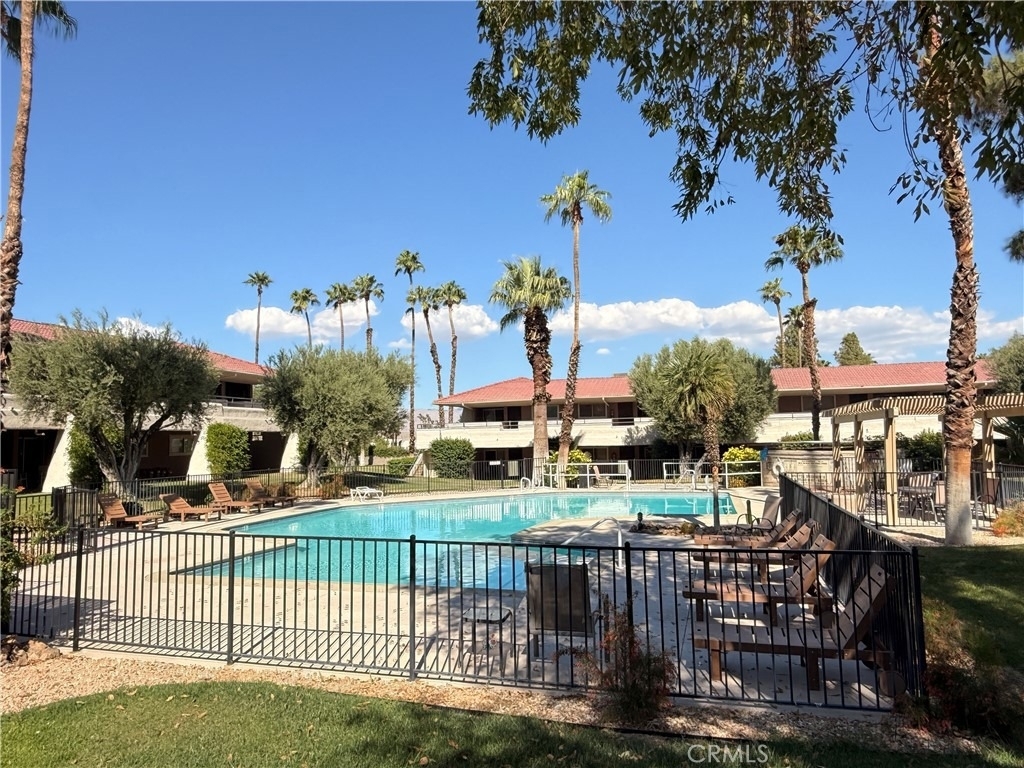 470 N Villa Court - Photo 18