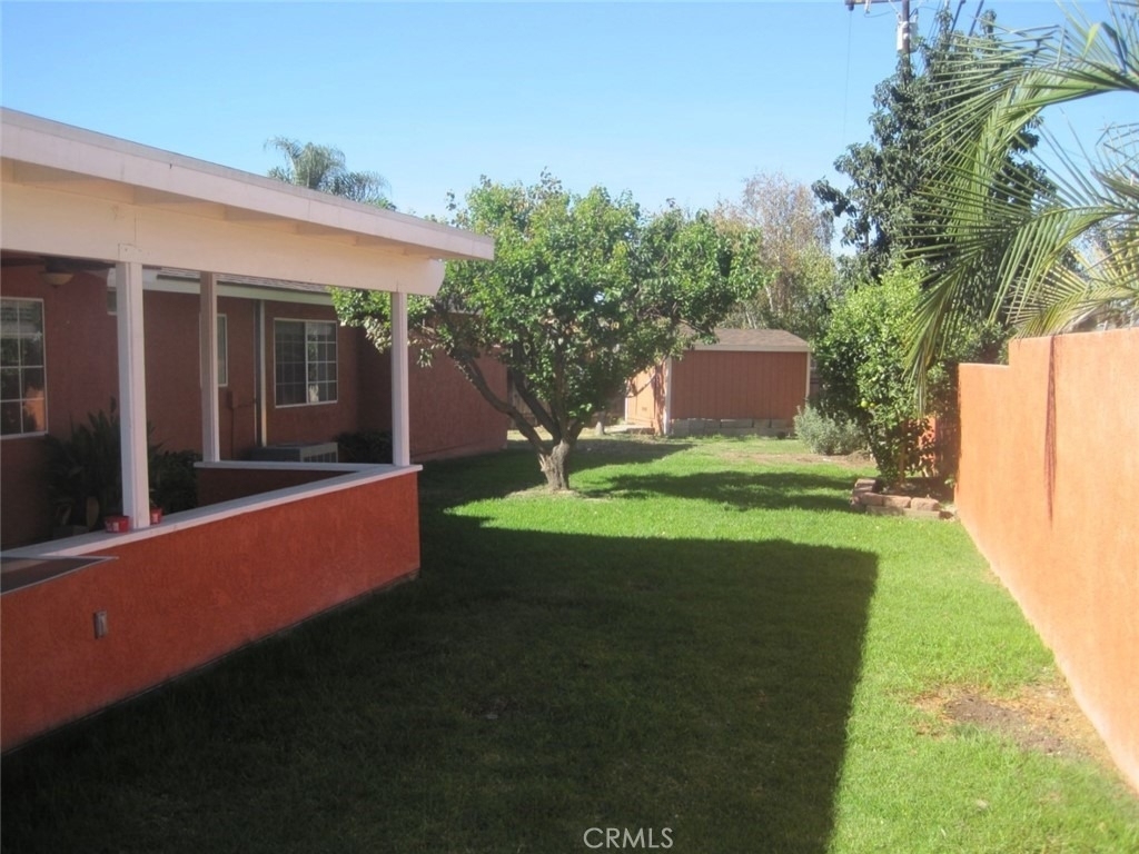 2441 Sylvian - Photo 7