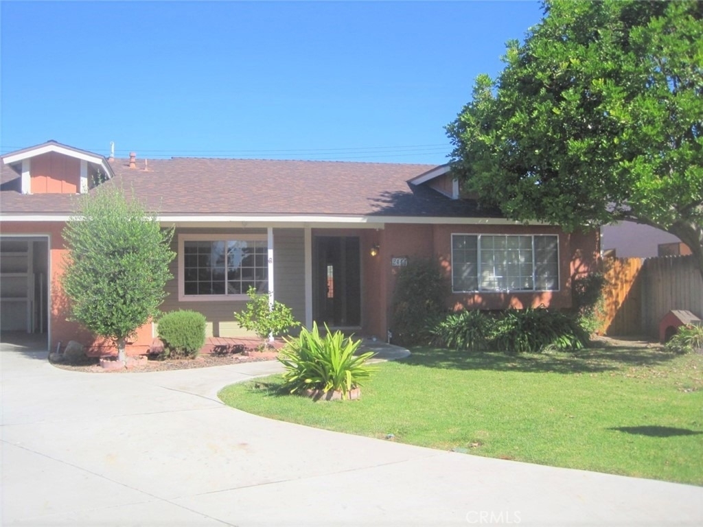 2441 Sylvian - Photo 0