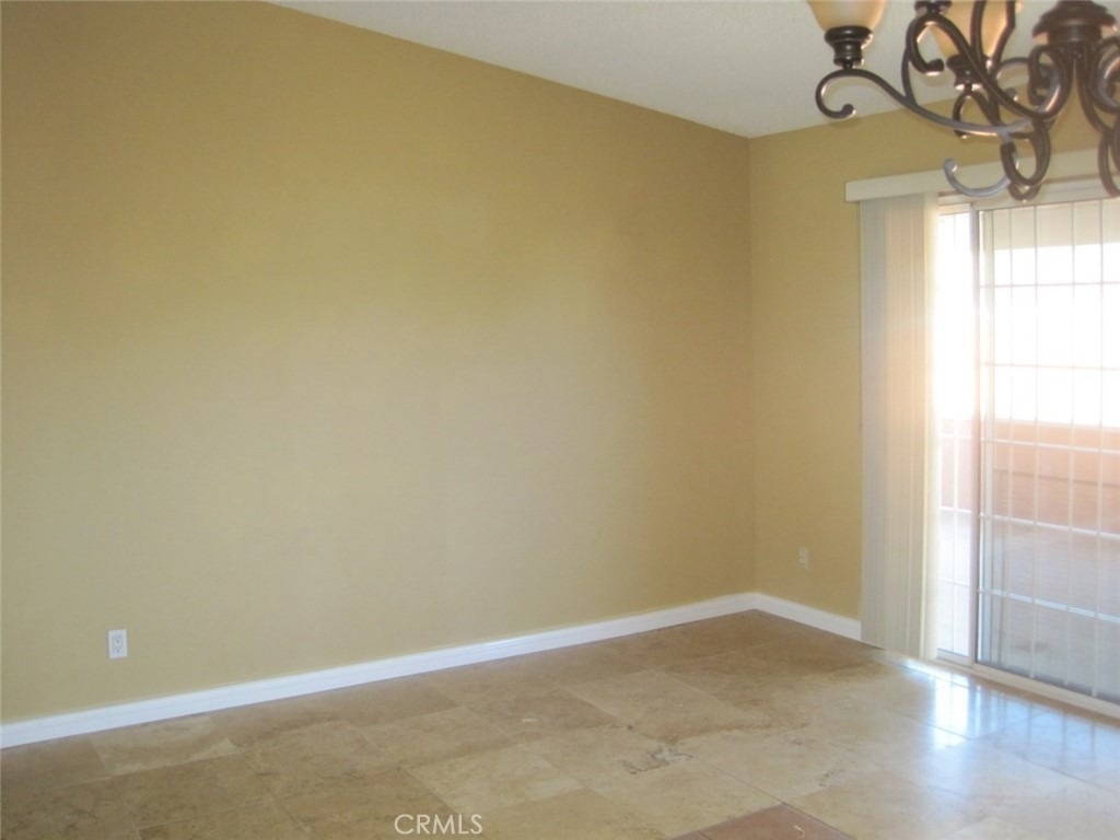 2441 Sylvian - Photo 5