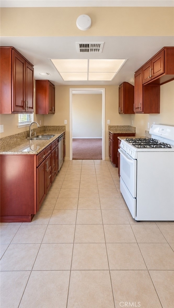 26306 Snowden Avenue - Photo 5