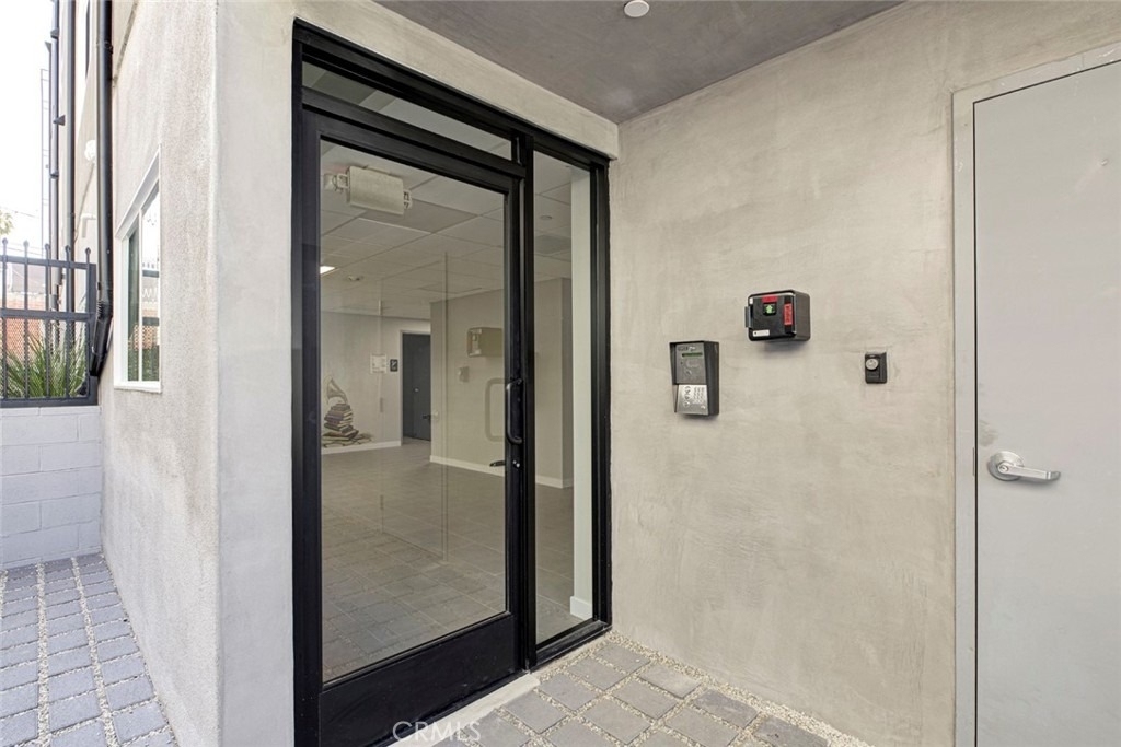14810 Delano Street - Photo 10