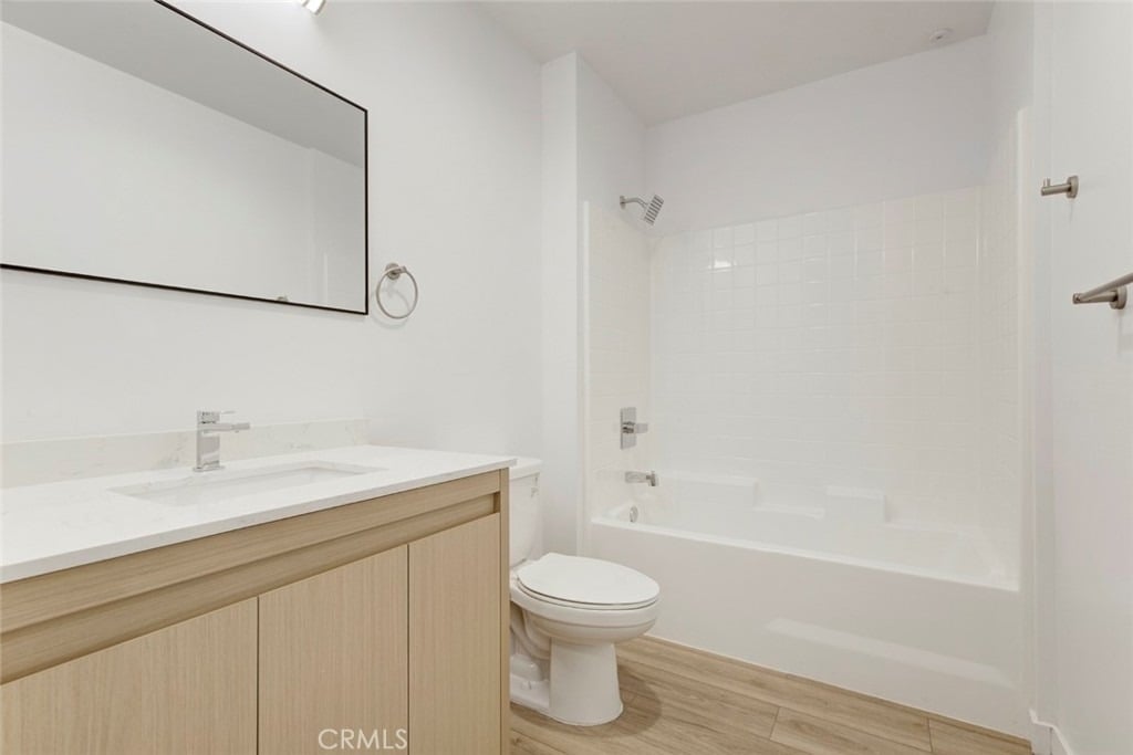 14810 Delano Street - Photo 6
