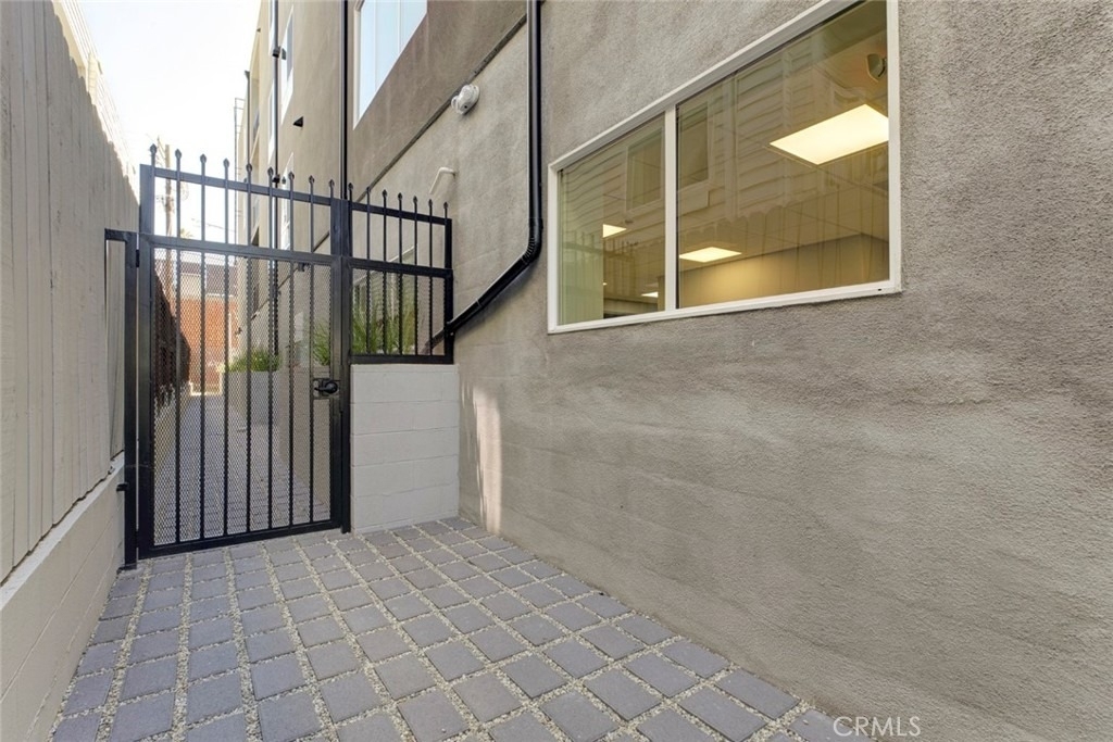 14810 Delano Street - Photo 12