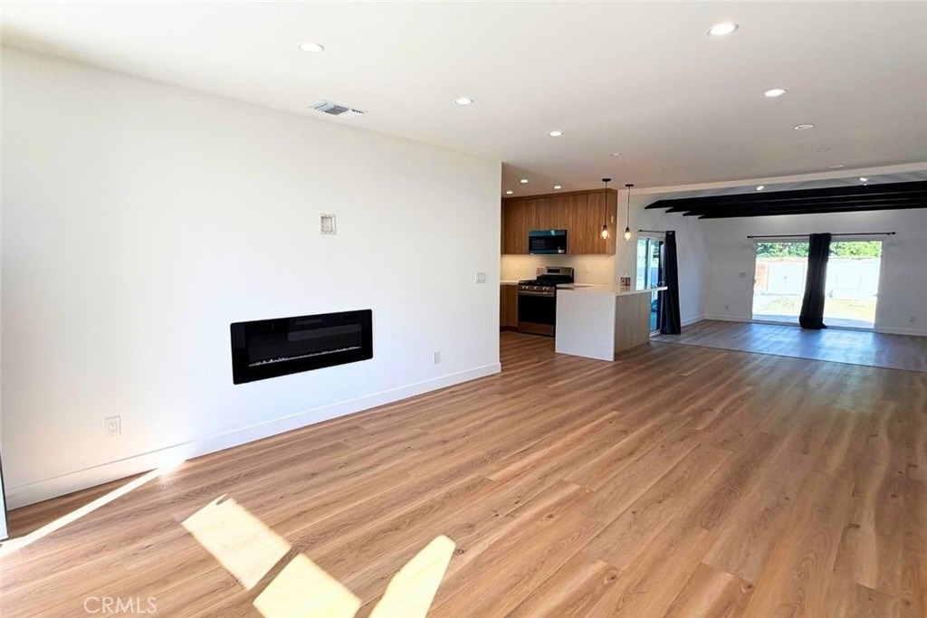 1828 Kenwood St - Photo 5