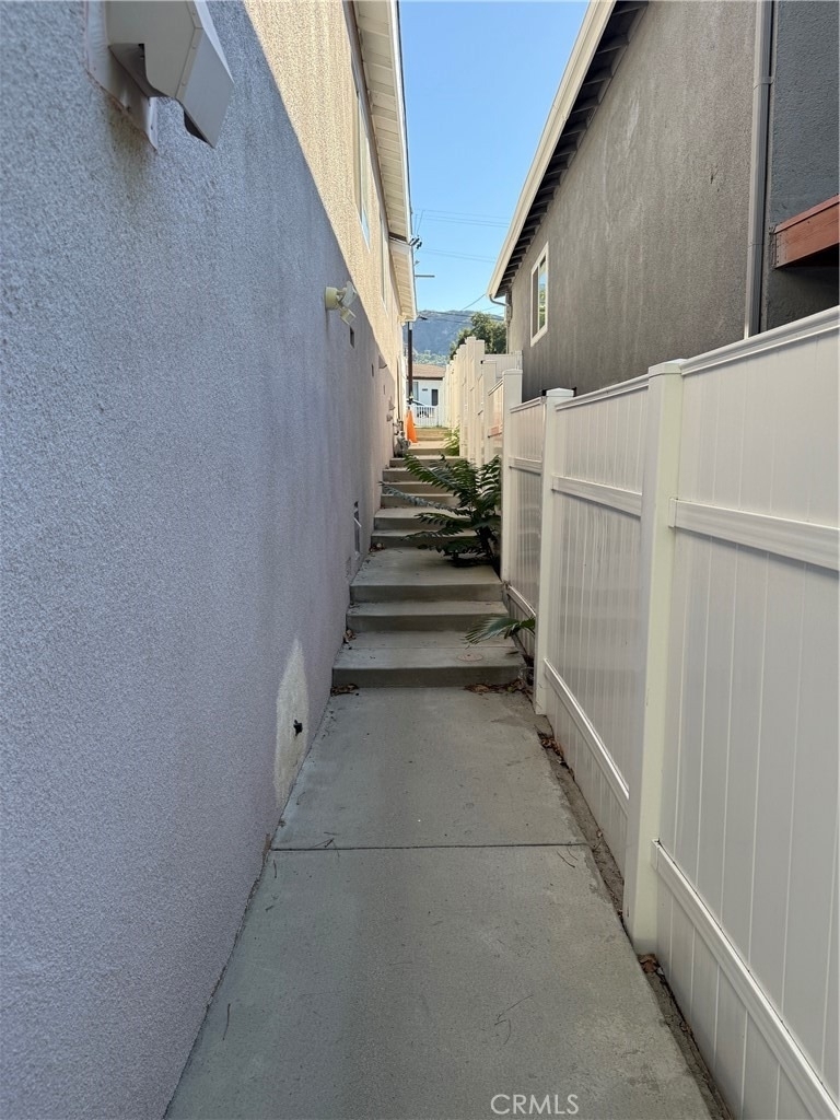 10733 Tujunga Canyon - Photo 2