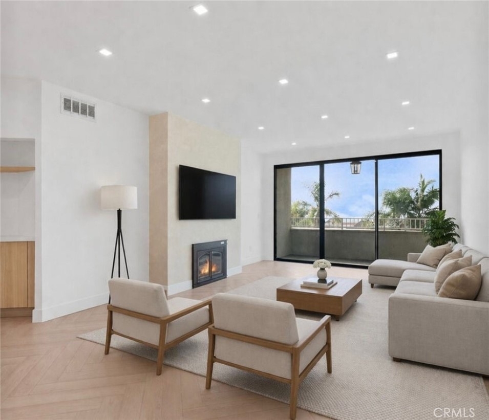 8455 Fountain Avenue - Photo 1