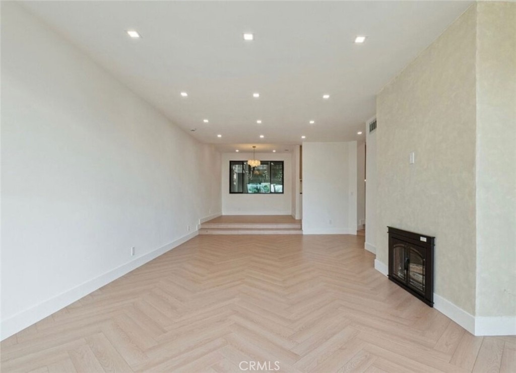 8455 Fountain Avenue - Photo 12