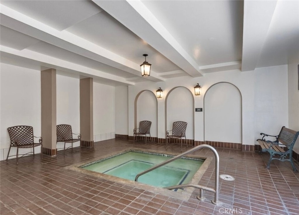 8455 Fountain Avenue - Photo 9