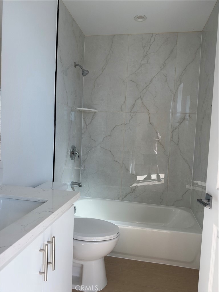 900 Lakme Avenue - Photo 7