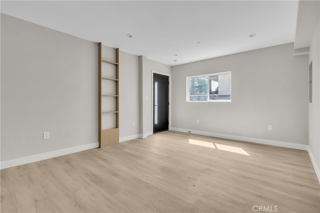 659 S Soto Street - Photo 9