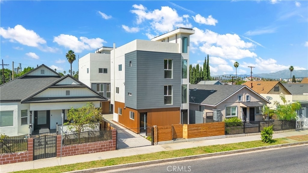 659 S Soto Street - Photo 1