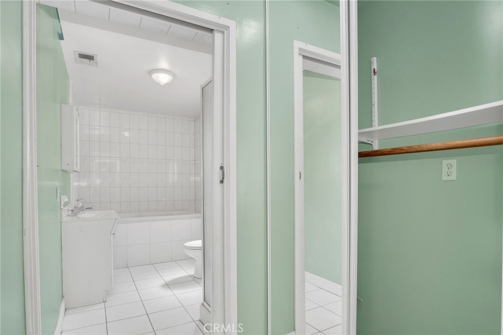 7275 Fountain Avenue - Photo 11