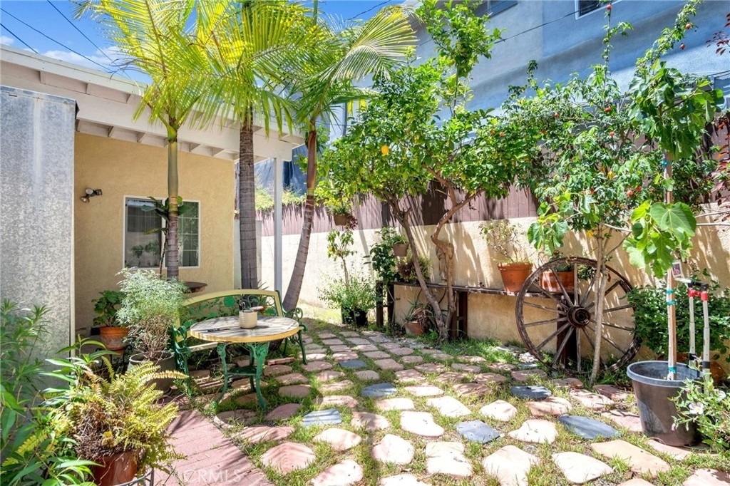 7275 Fountain Avenue - Photo 21