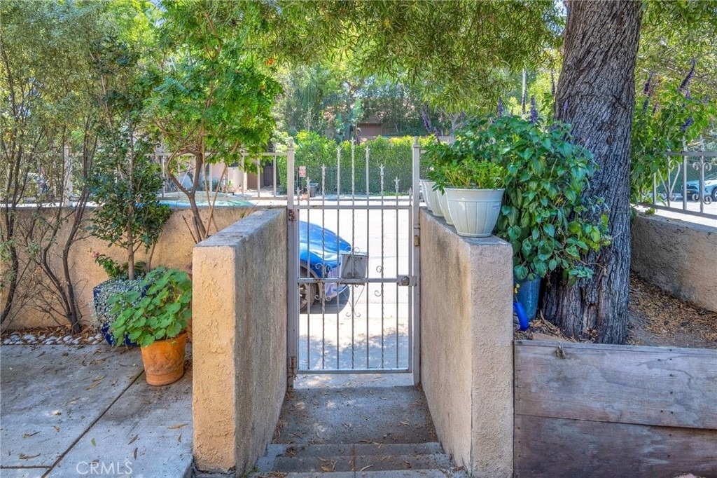 7275 Fountain Avenue - Photo 23