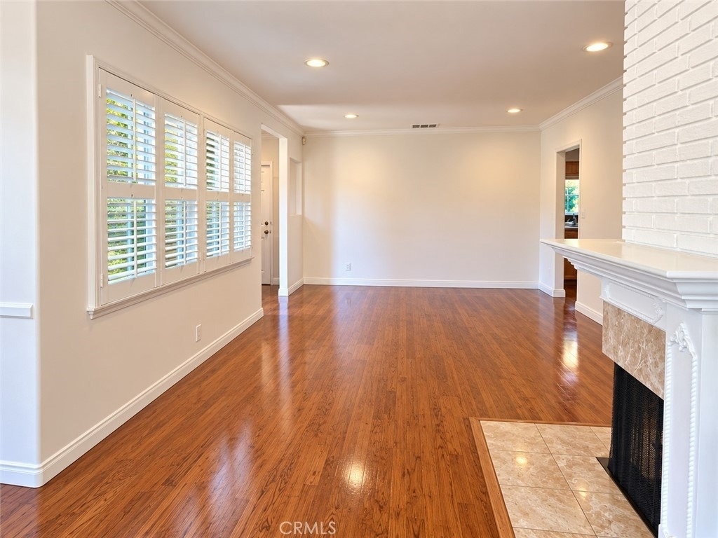 1104 N Screenland Drive - Photo 4