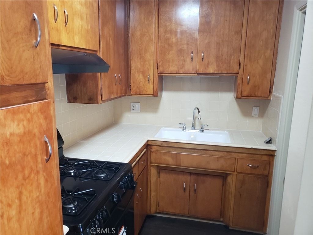505 S 1st - Photo 3