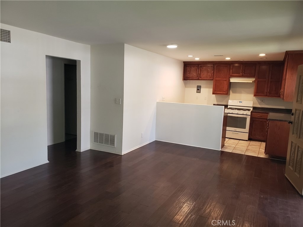1022 W Calle De Las Estrellas - Photo 2