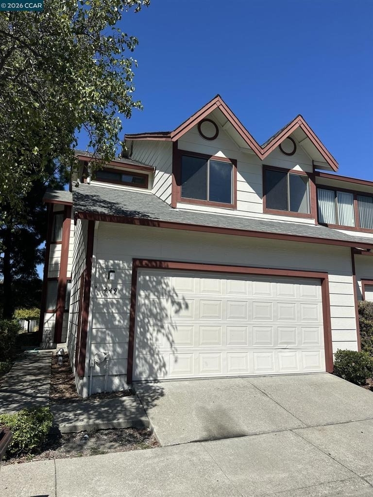 449 Dohrmann Ln - Photo 0