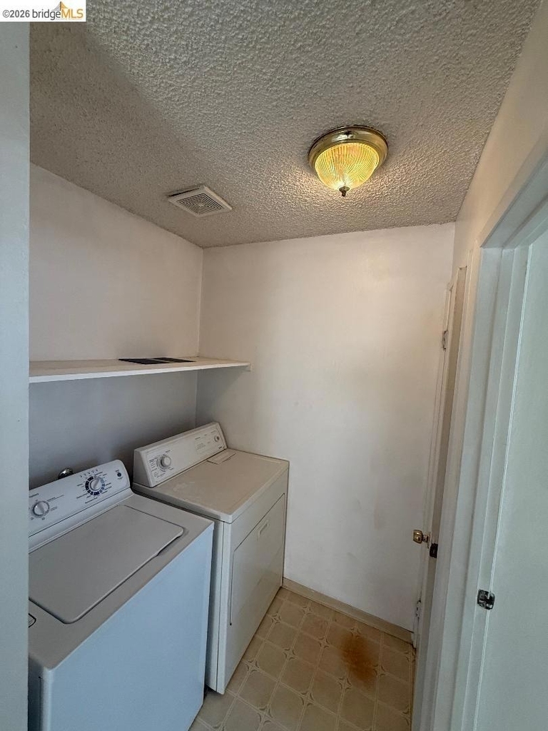 2213 L St - Photo 8