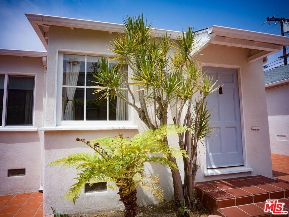 1341 Stanford Street - Photo 1