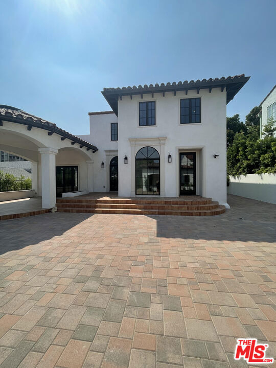 2300 N Commonwealth Avenue - Photo 5