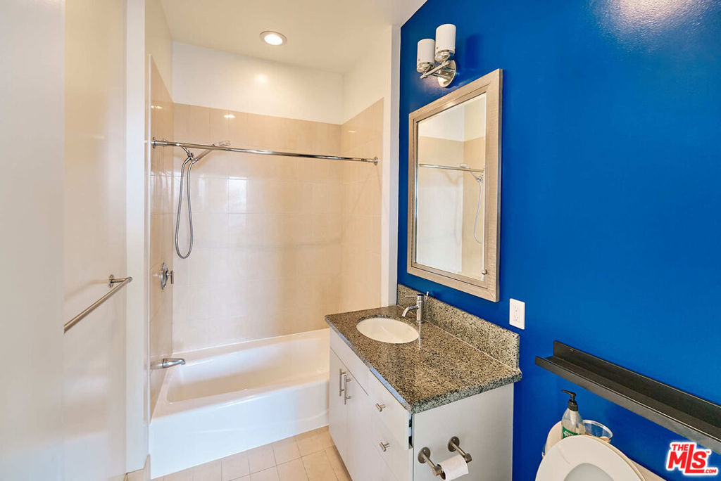 3810 Wilshire Blvd - Photo 13