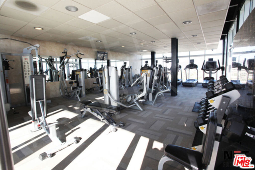 3810 Wilshire Blvd - Photo 8