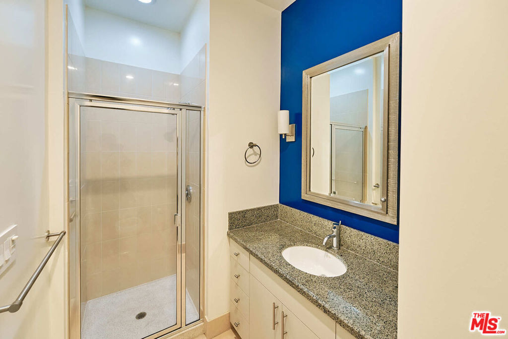 3810 Wilshire Blvd - Photo 10