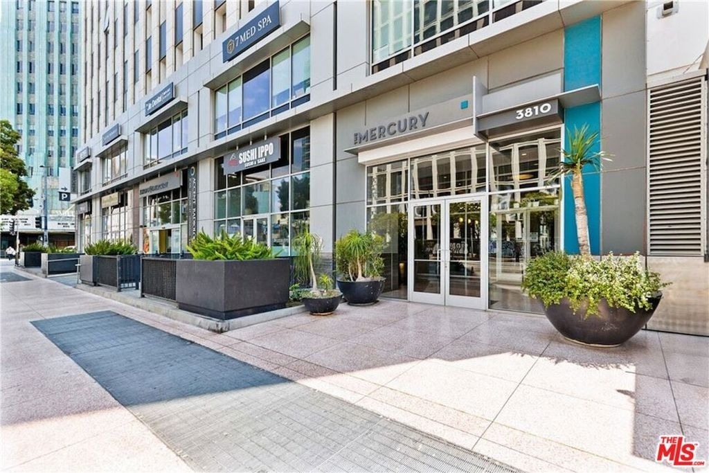 3810 Wilshire Blvd - Photo 5