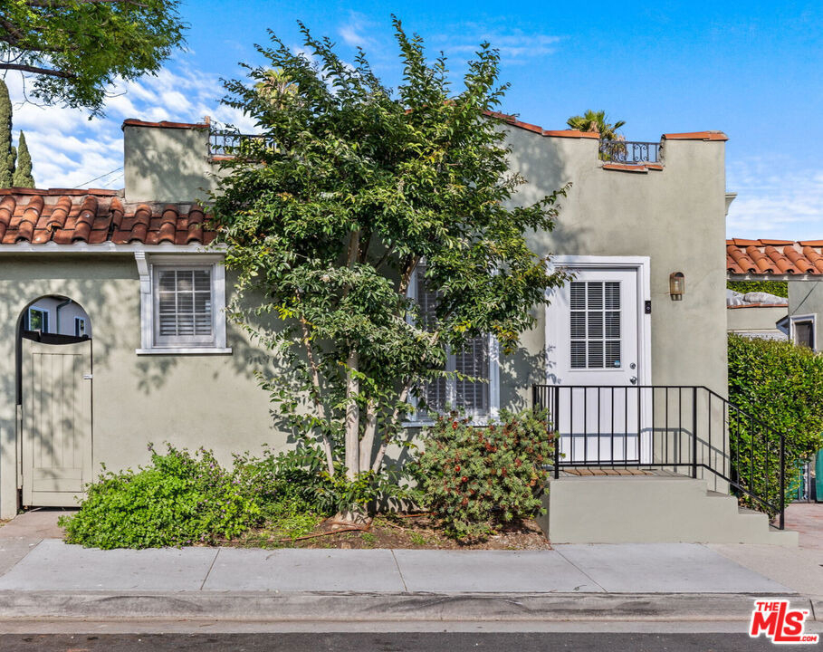 1244 N Genesee - Photo 6
