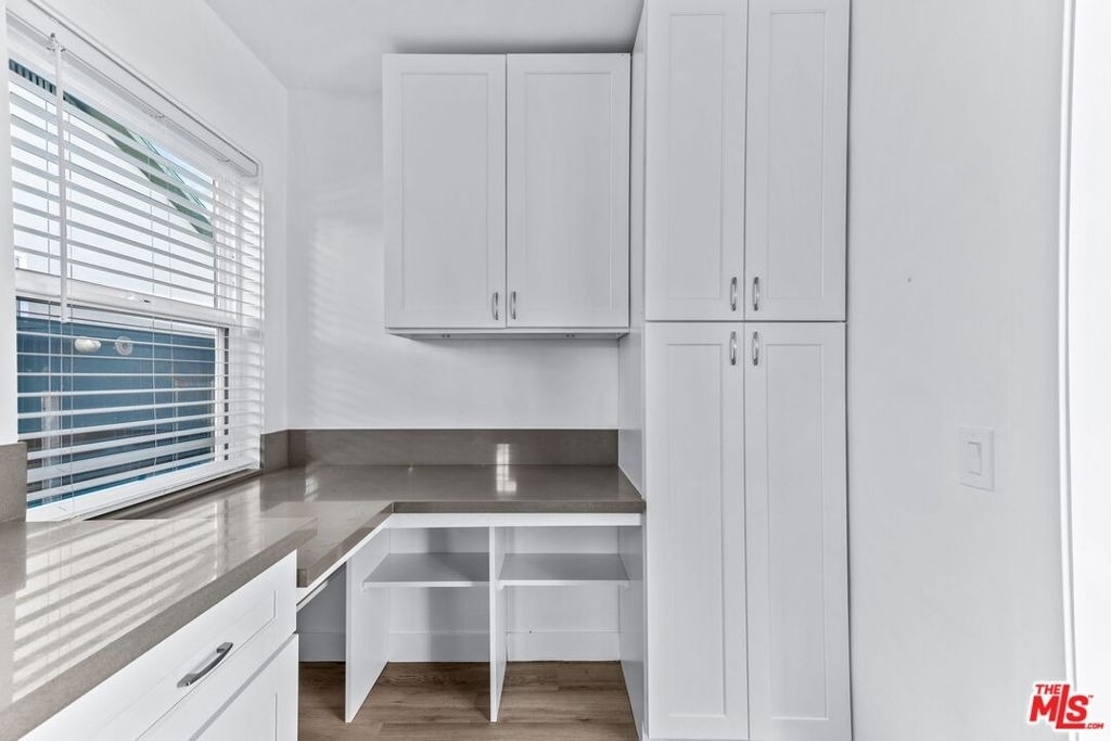 1244 N Genesee - Photo 3