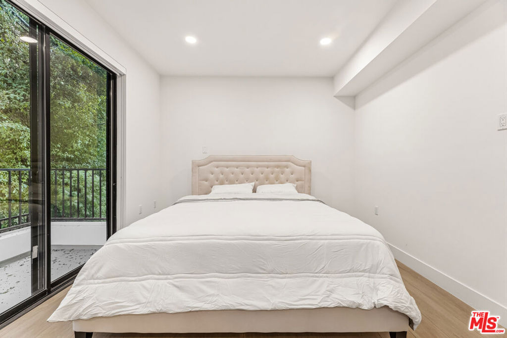 3659 1/2 Regal Pl, Los Angeles, Ca 90068, Usa - Photo 28