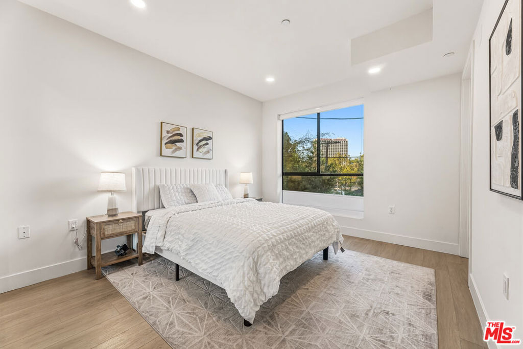3659 1/2 Regal Pl, Los Angeles, Ca 90068, Usa - Photo 38