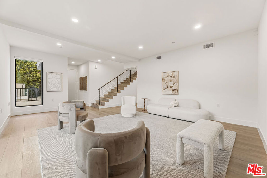 3659 1/2 Regal Pl, Los Angeles, Ca 90068, Usa - Photo 48