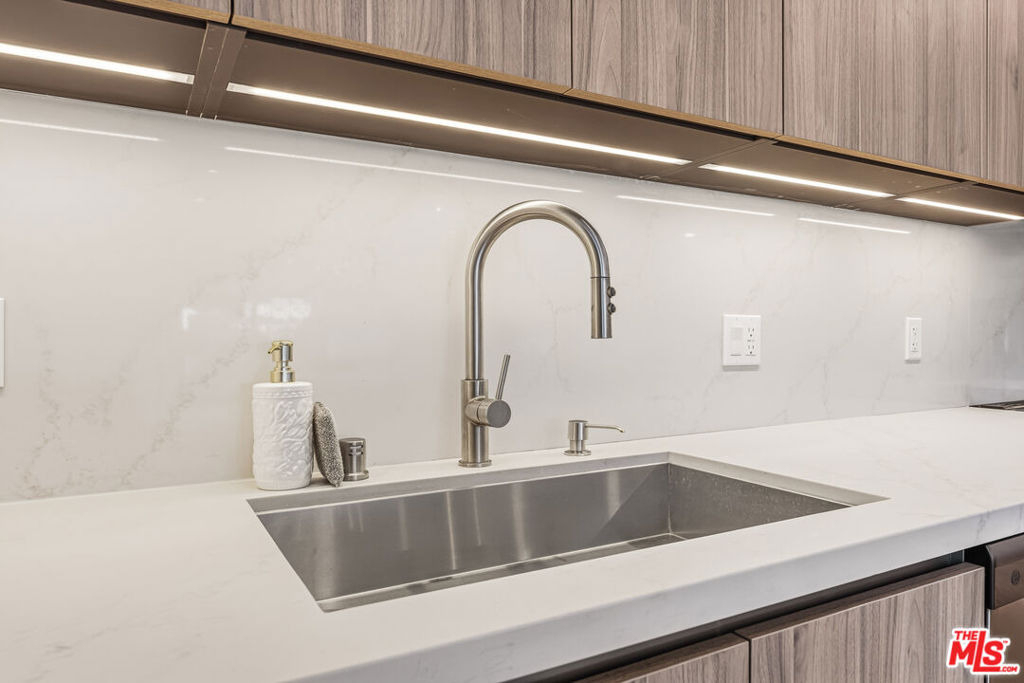 3659 1/2 Regal Pl, Los Angeles, Ca 90068, Usa - Photo 12