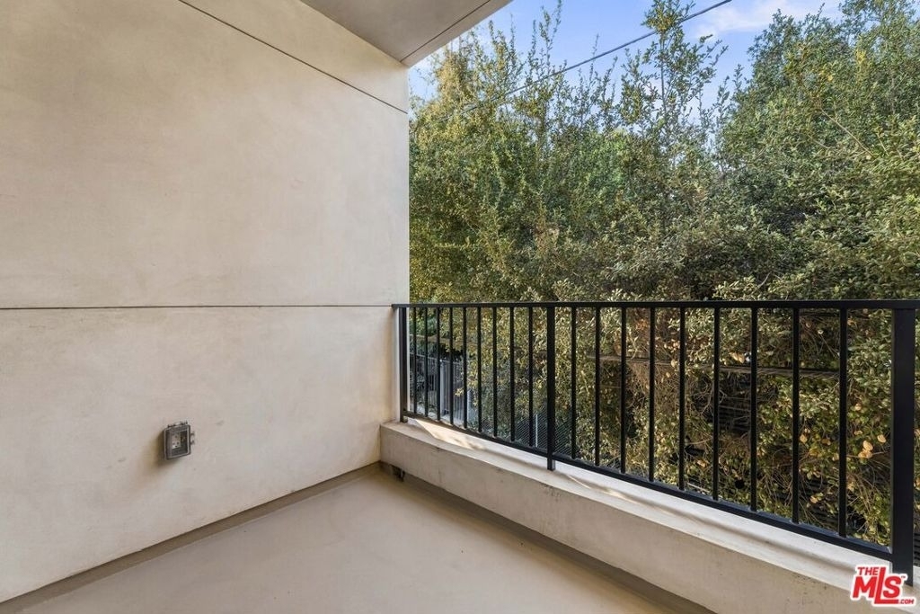 3659 1/2 Regal Pl, Los Angeles, Ca 90068, Usa - Photo 42
