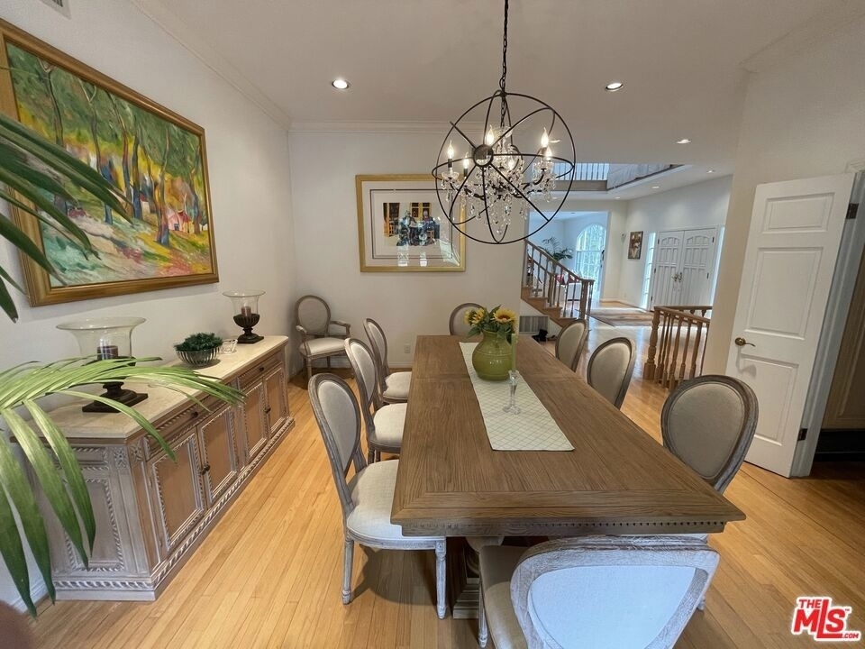 898 N Bundy Drive - Photo 11